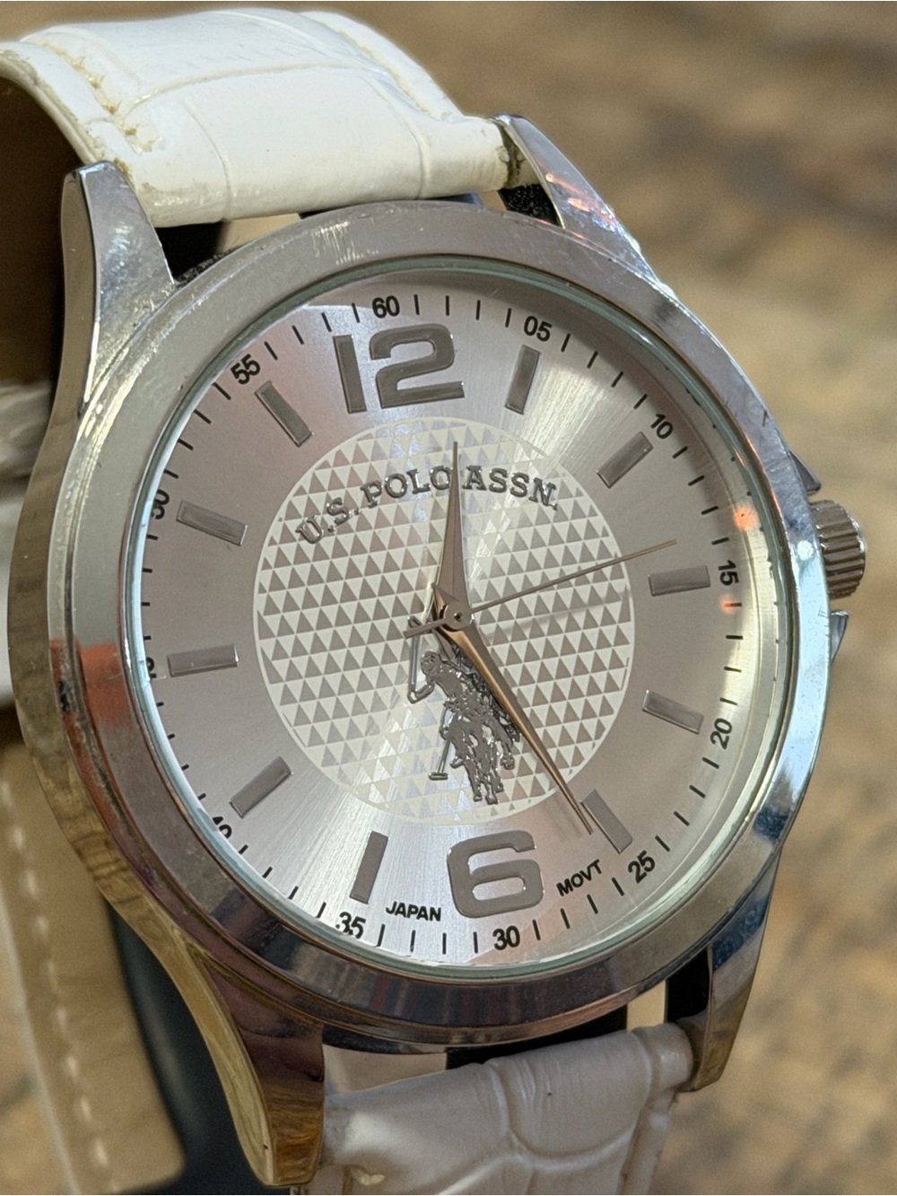 U.S. Polo Assn. Classic Silver Watch w/ White Strap – New Battery + Box/Papers - Picture 3 of 7